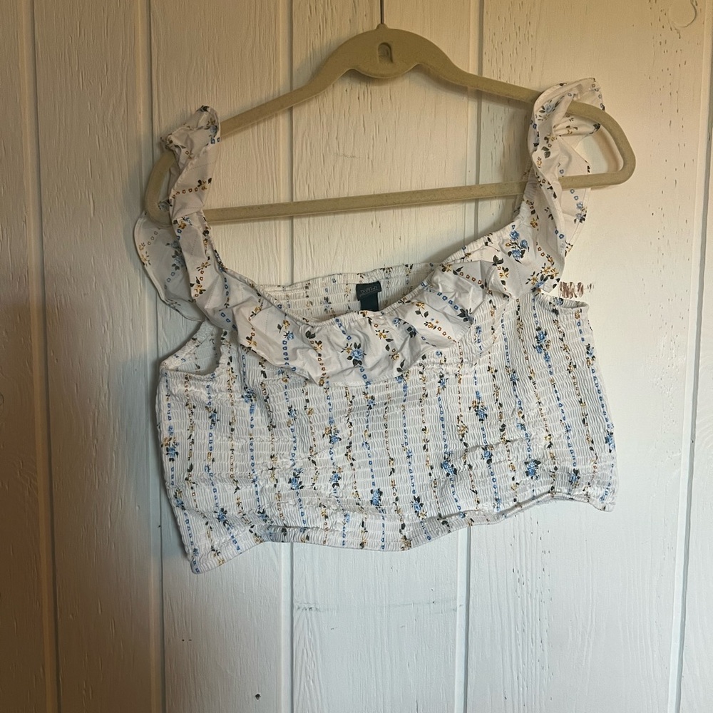 Wild Fable White Floral Ruffle Crop Top